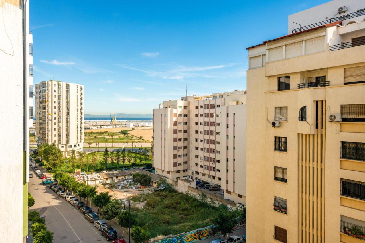 Appartement 2 Chambres Pres De La Corniche Tangier Exterior photo